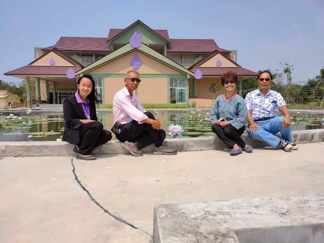 On February 23,2021 Dr. Krachang Phanthumanawin visited The Rajamangala Tawan-ok waterlily Institute Asst.Prof. Dr. Nopchai Chansilpa and Ms.Rungaroon Donjanthong the Director of The Rajamangala Tawan-ok waterlily Institute.